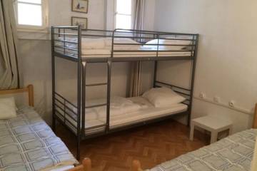 Location De Vacances pour 8 Personnes dans Saint-Cyr-sur-Mer, Région de Toulon, Photo 4