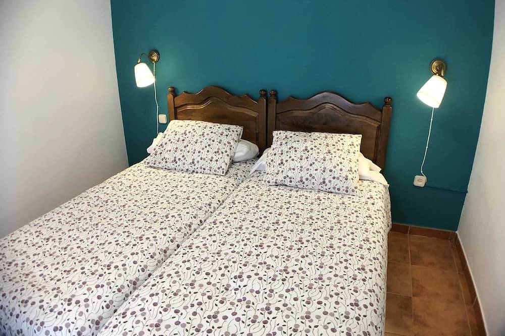 In the Orquidea House you can enjoy all the comforts of the city in Piñuécar, Madrid Province