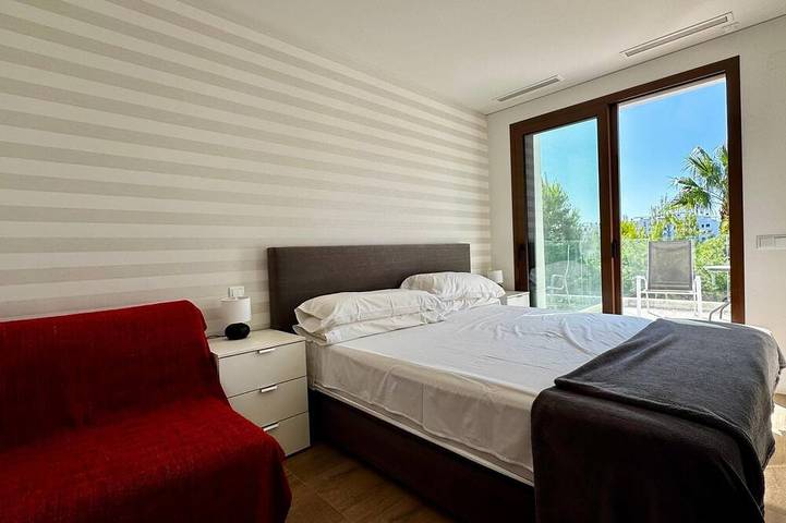 Superbe villa individuelle de 3 chambres avec piscine privée primée Las Colinas Gol in San Miguel de Salinas, Costa Blanca