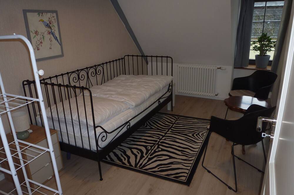 Ganze Wohnung, Neu !! Gemütliche Ferienwohnung im Stadtzentrum von Großenhain mit Dachterasse in Großenhain, Meißen und Umgebung