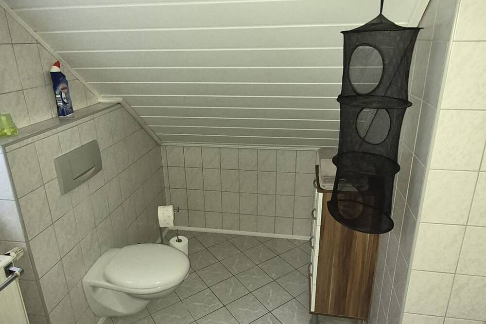 Ganze Wohnung, Ferienwohnung 2 35qm mit kleiner Küche in Zirndorf, Franken