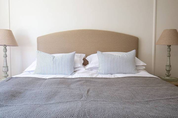 Arrow Lodge at Ragley Estate - sleeps 2 guests  in 1 bedroom in Warwickshire