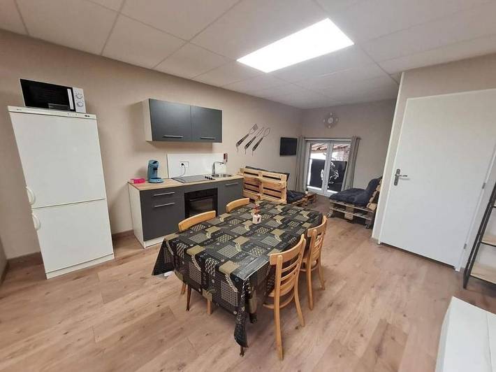 Gîte pour 4 personnes, avec balcon dans Einvaux