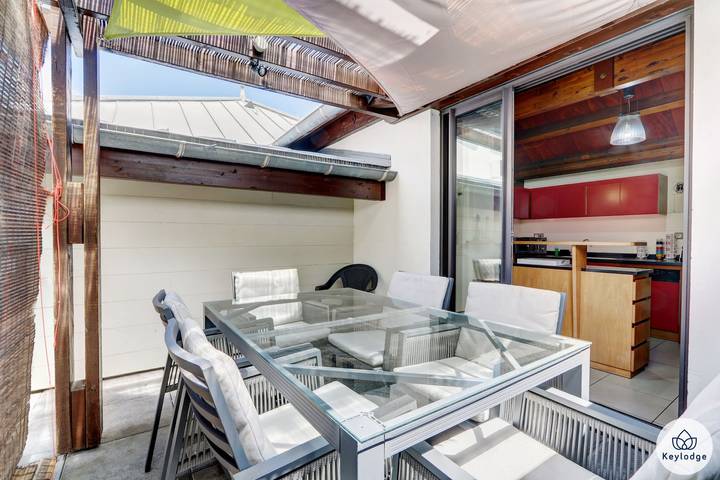 Gîte pour 8 personnes, avec terrasse dans Saint-Gilles les Bains - 2