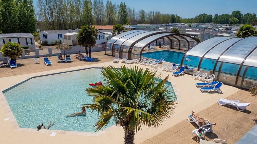 Camping für 5 Personen, mit Kinderpool in La Tranche-sur-Mer