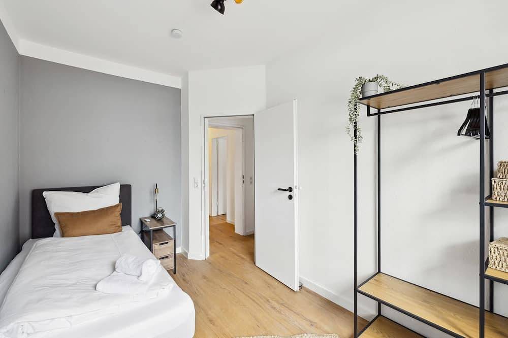 Ganze Wohnung, Renoviert I Zentral I 3-Zi Wohnung | 5 Betten | Ferienwohnung I Balkon & Aufzug in Bad Bevensen, Landkreis Uelzen