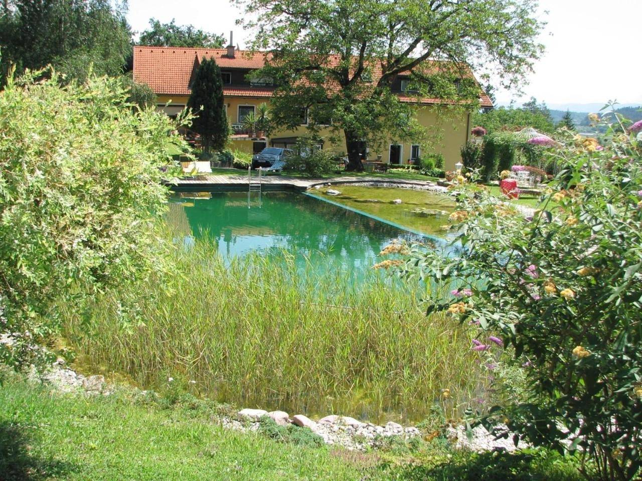 Ganze Wohnung, Apartment with Terrace in Klagenfurt am Wörthersee, Klagenfurt-Villach