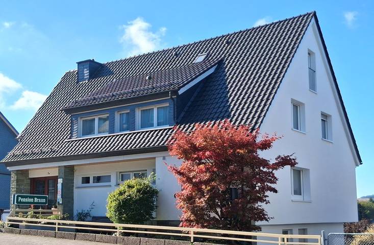 Pension, mit Balkon und Balkon/Terrasse sowie Terrasse und Garten im Sauerland - 2
