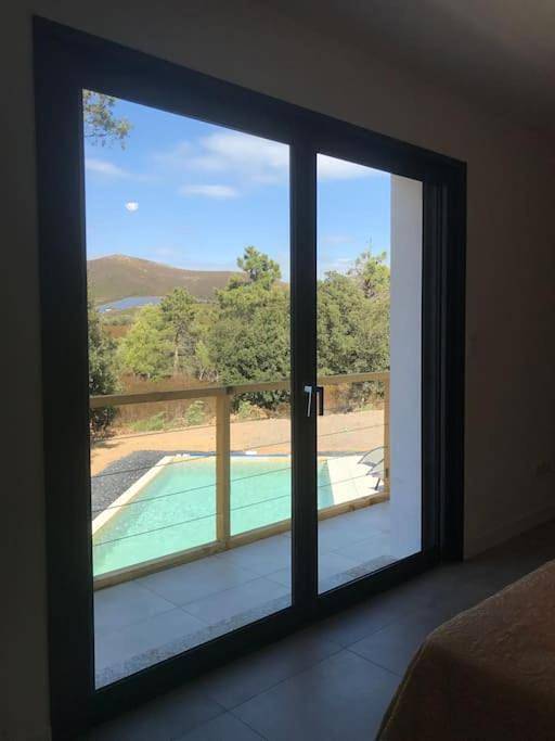 Location de vacances pour 10 personnes, avec terrasse et piscine ainsi que vue et jardin, animaux acceptés à Palasca - 2