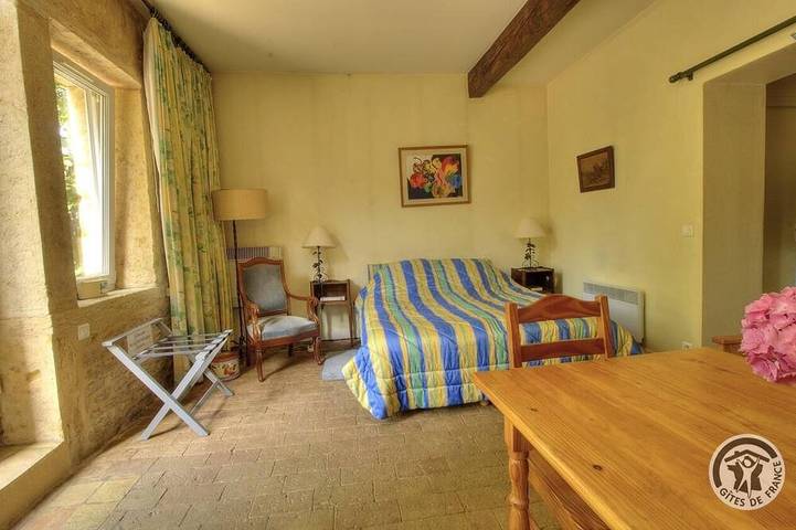 Location de vacances pour 2 personnes, avec jardin et piscine à Saint-Julien (Rhône) - 2