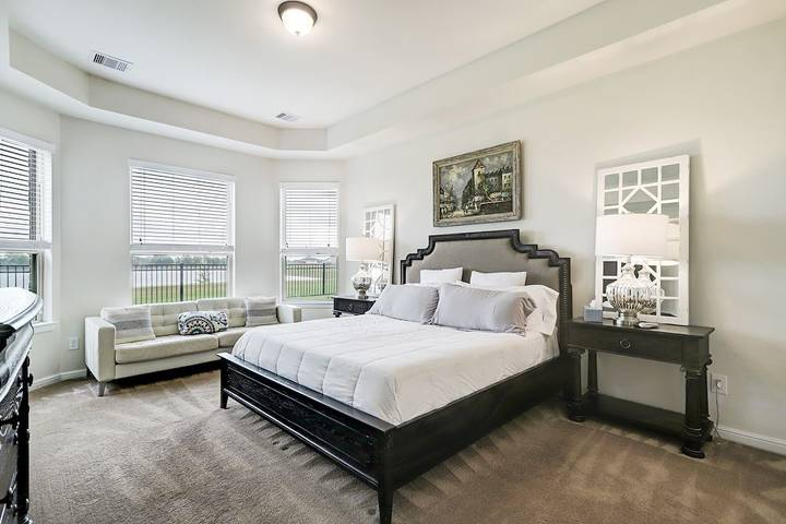 Vacation rental for 10 people, with terrace and yard in Fort Bend County