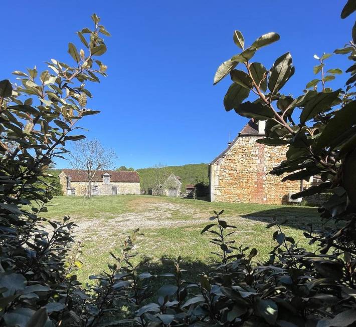 Location de vacances pour 4 personnes, avec jardin ainsi que piscine et vue, animaux acceptés à Lachapelle-Auzac - 3
