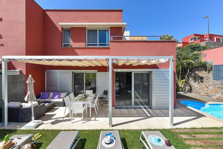 Chalet para 4 personas, con jardín además de terraza y piscina, Se admiten mascotas - 1