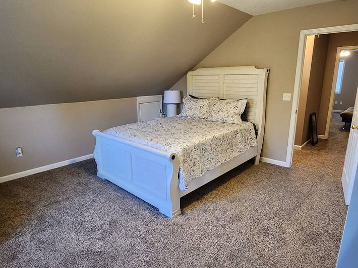 Vacation rental for 16 people, with hot tub and yard as well as terrace in Lake Guntersville