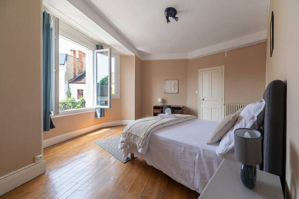 Entire apartment, Le rue Neuve - 20 rue Samuel Paty - Vichy in Vichy, Vichy region