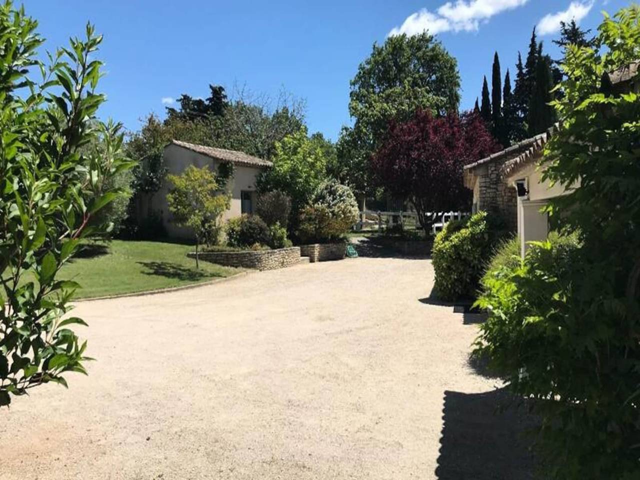 Appartement entier, Maisons & Villas pour 10 Personnes in Lagnes, Parc naturel régional du Luberon