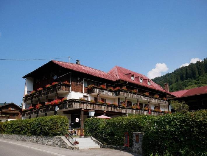 Hotel für 4 Personen, mit Balkon und Garten in Hinterstein