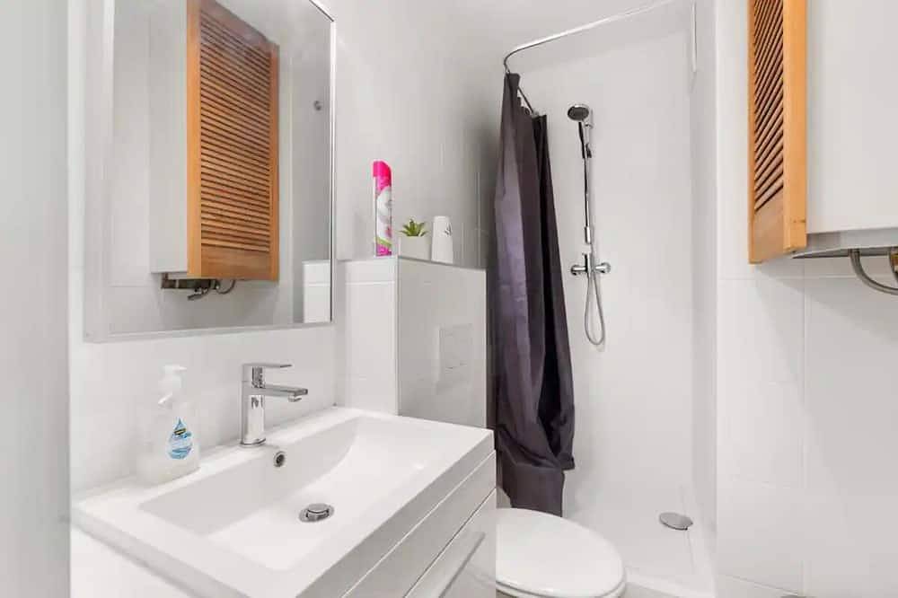 Geheel appartement, Sunny Apartment 500m from the beach in Stad Oostende, Oostende