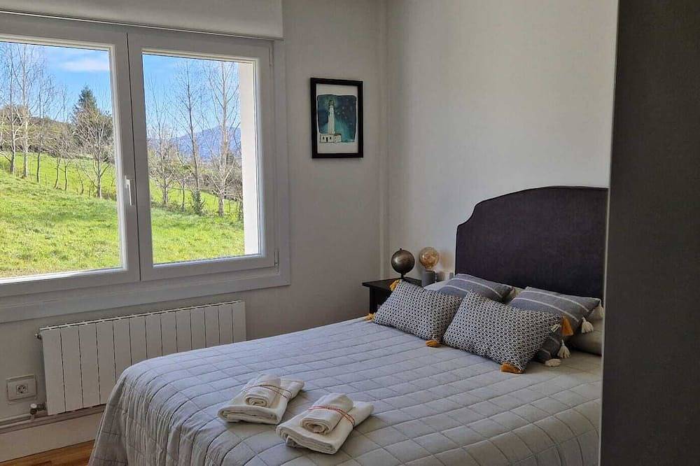 Entire apartment, Apartment in Urdaibai Biosphere Reserve, 650 meters from the beach. in Axpe, Busturia