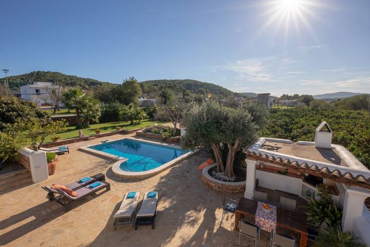 Ferienhaus für 8 Personen, mit Balkon und Whirlpool sowie Garten auf Ibiza - 2