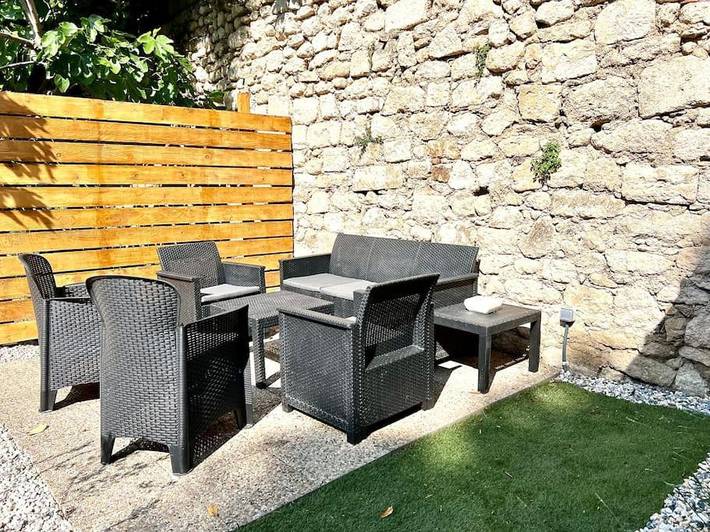 Location de vacances pour 6 personnes, avec vue ainsi que jardin et piscine dans Carrières de Lumières - 4