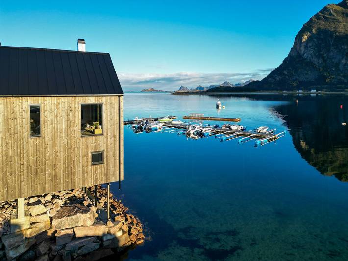 Haus am Wasser mit Panoramablick in Nordskot in Steigen