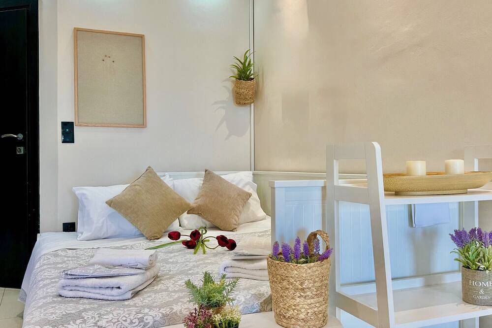 Beachfront Villa Anatoli with private heated pool in Sidari, Corfu