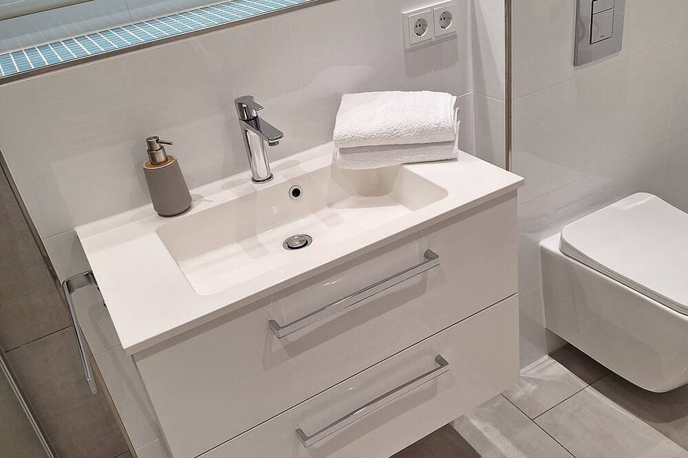 Ganze Wohnung, Neu! Wohnung mit Komfort und Charme in Annweiler, Trifelsland