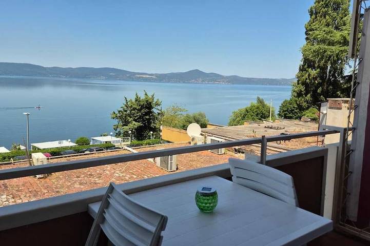 Ganze Wohnung, The Oasy in the Lake in Anguillara Sabazia, Braccianosee