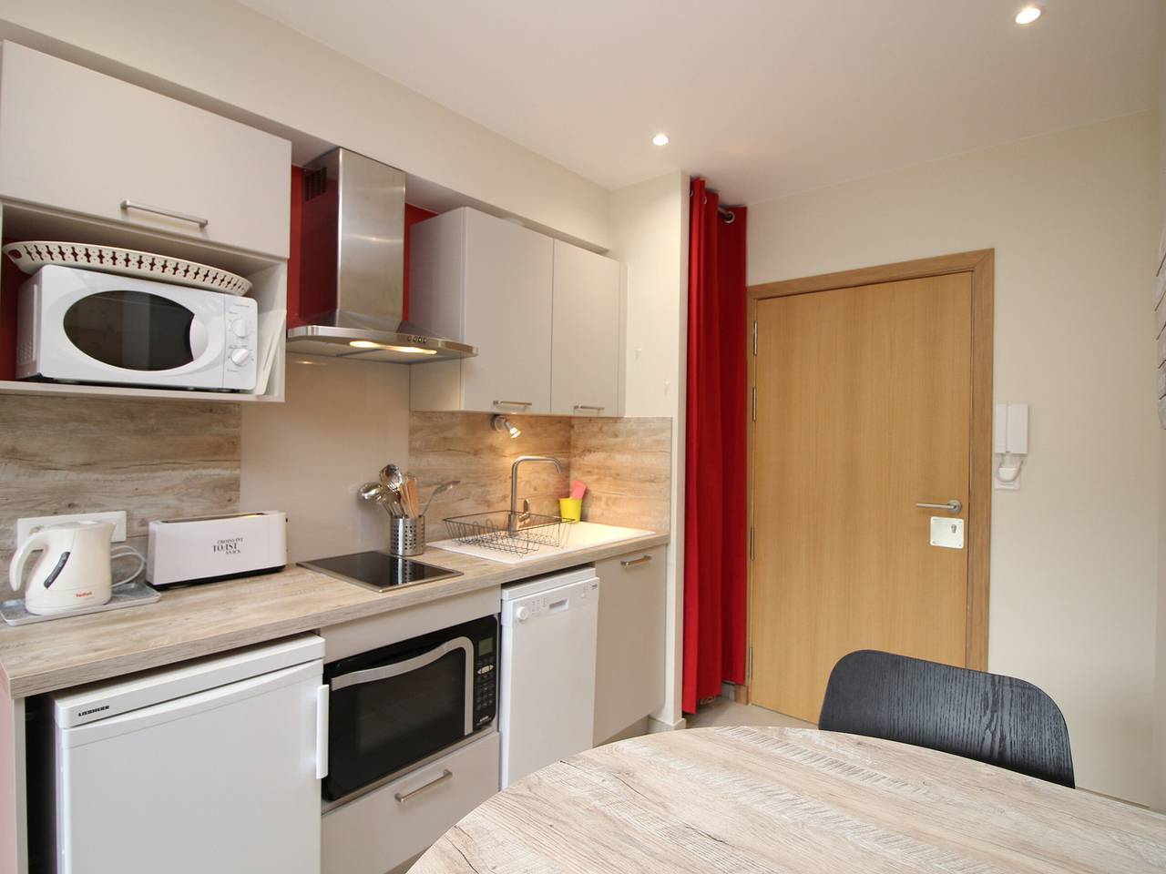 Appartement entier, Mont-Dore : T2 confort avec parking privé, proche Thermes in Mont-Dore, Parc naturel régional des Volcans d'Auvergne