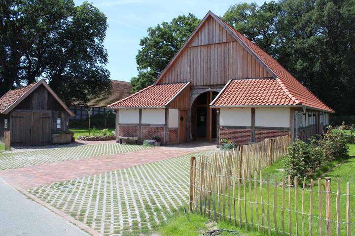 Ferienhaus für 12 Personen, mit Sauna und Ausblick sowie Garten