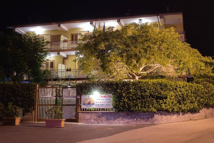 Hôtel pour 4 personnes, avec jardin ainsi que terrasse et vue