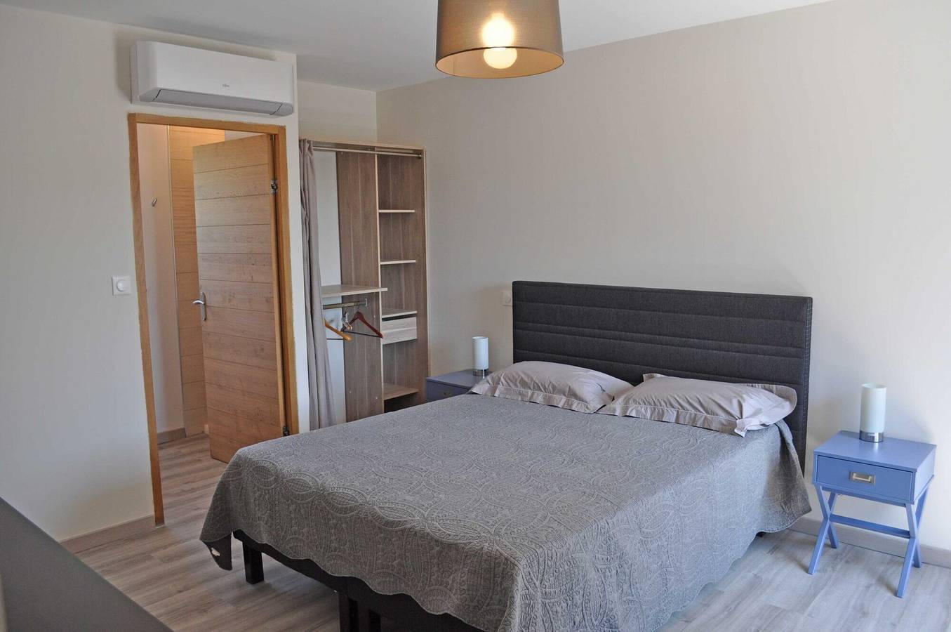 Bed & Breakfast 'La Fenière' mit Gemeinschaftspool, Wlan und Klimaanlage in L'Isle-sur-la-Sorgue, Vaucluse