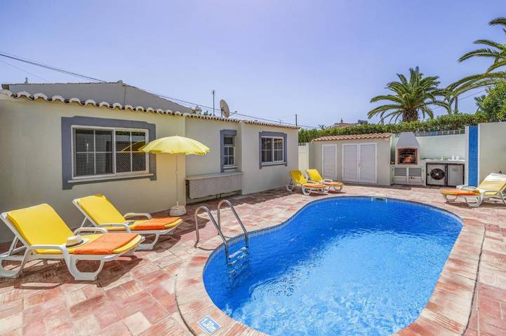 Villa voor 4 personen, met Zwembad in Almancil