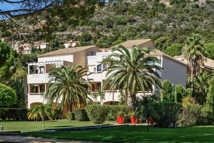 Gîte pour 4 personnes, avec vue et balcon dans Pramousquier - 4