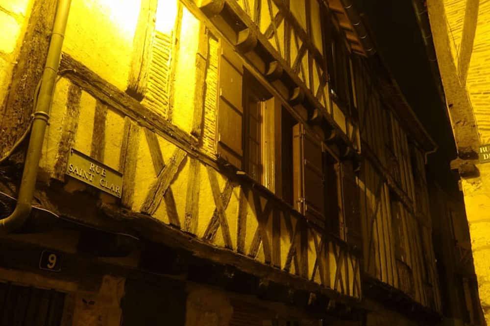 Entire apartment, Charming studio \"Le Colombier\" - Habitation Saint-Clar Historic Center - Wifi / Netflix in Bergerac, Périgord Pourpre