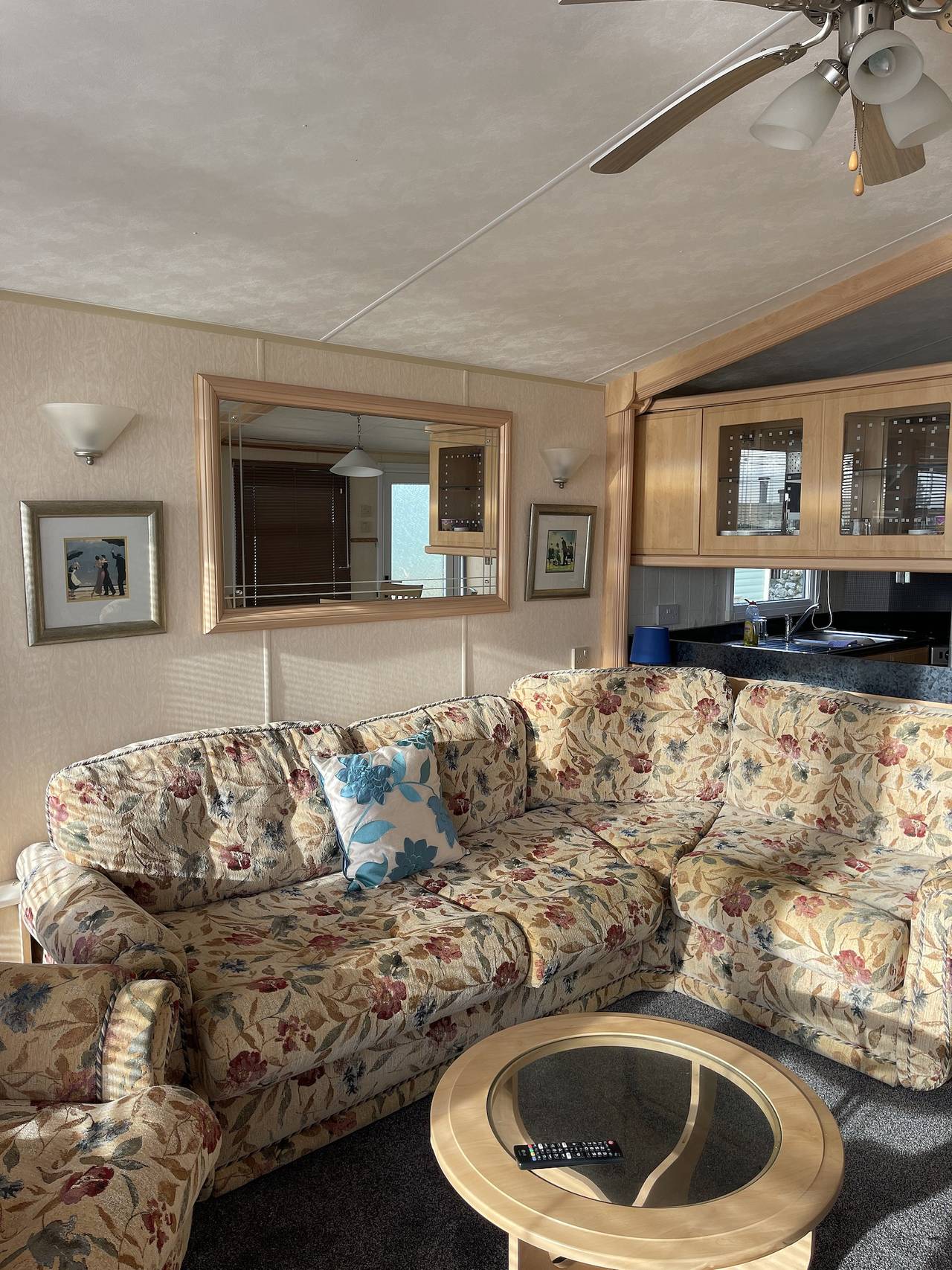 Immaculate 2-Bed Static Caravan at Monrieth in Monreith, Dumfries and Galloway