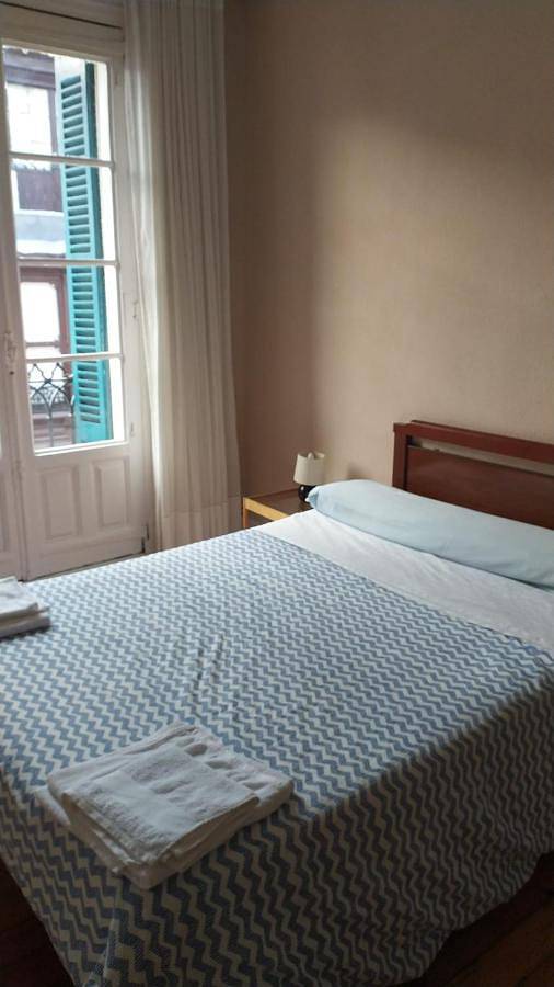 Standard Twin Room with Shared Bathroom in Ibaiondo, Bilbao