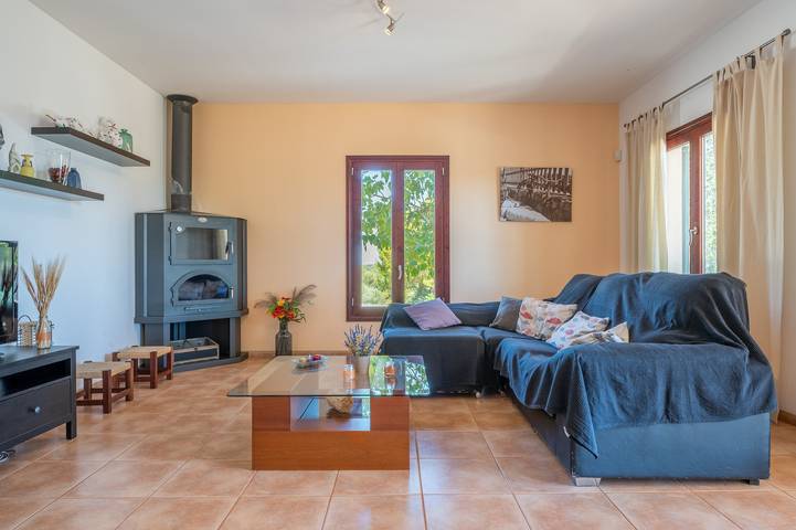 Gîte pour 8 personnes, avec jardin à Petra - 4