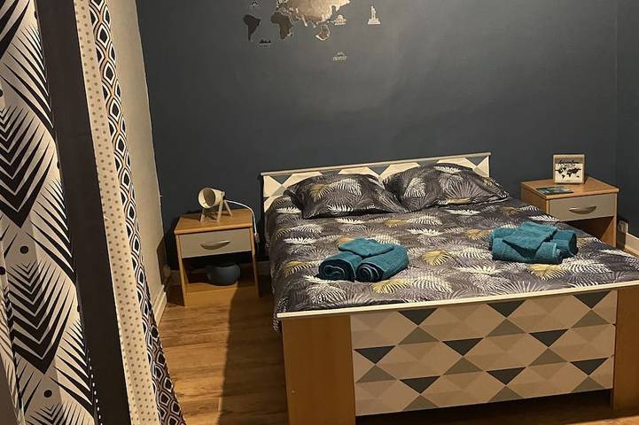Location de vacances pour 10 personnes, avec terrasse et jardin à Villefranche-de-Lonchat - 3