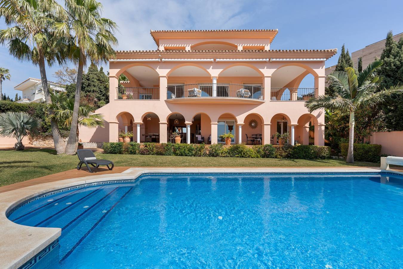 Villa 'Beachside with Great Sea View' with Sea View, Wi-Fi and Air Conditioning in Benalmádena Costa, Benalmádena