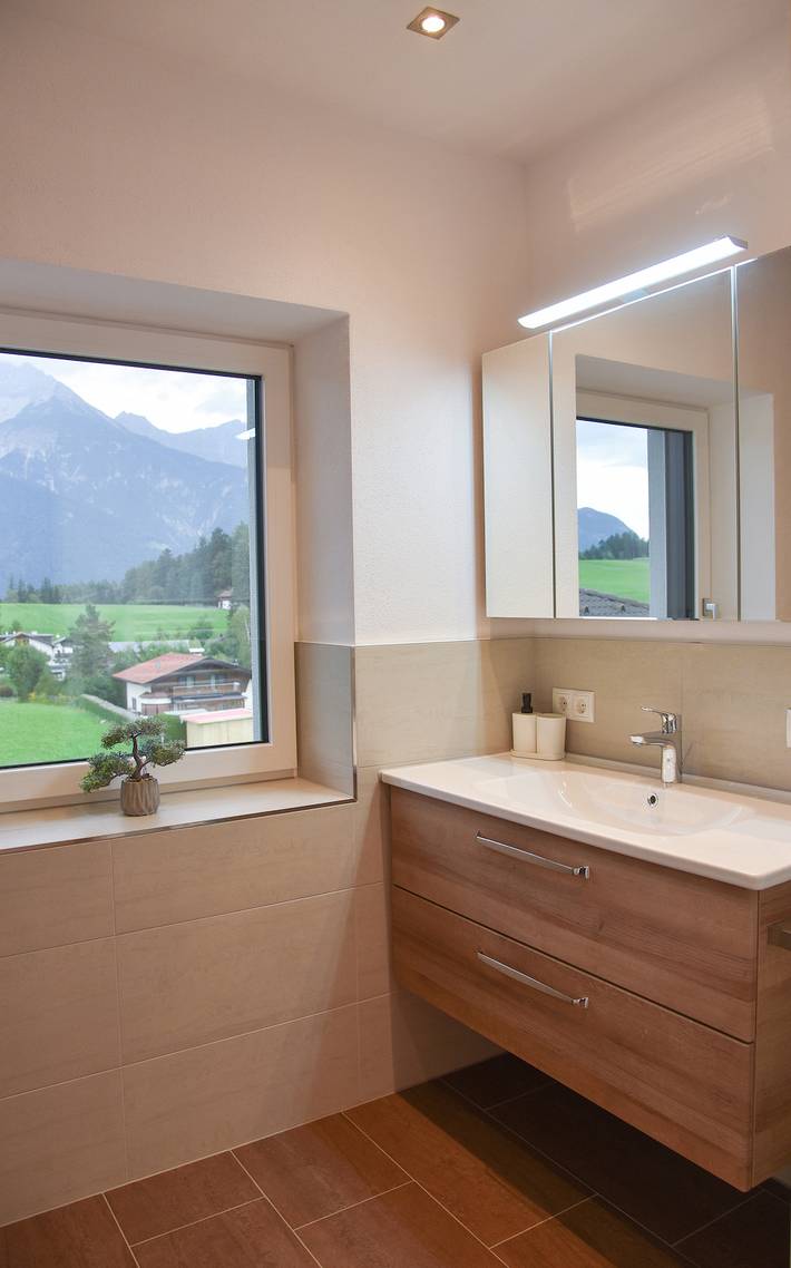 Ganze Ferienwohnung, Nordkettenblick Top 3 in Stubaier Alpen, Götzens