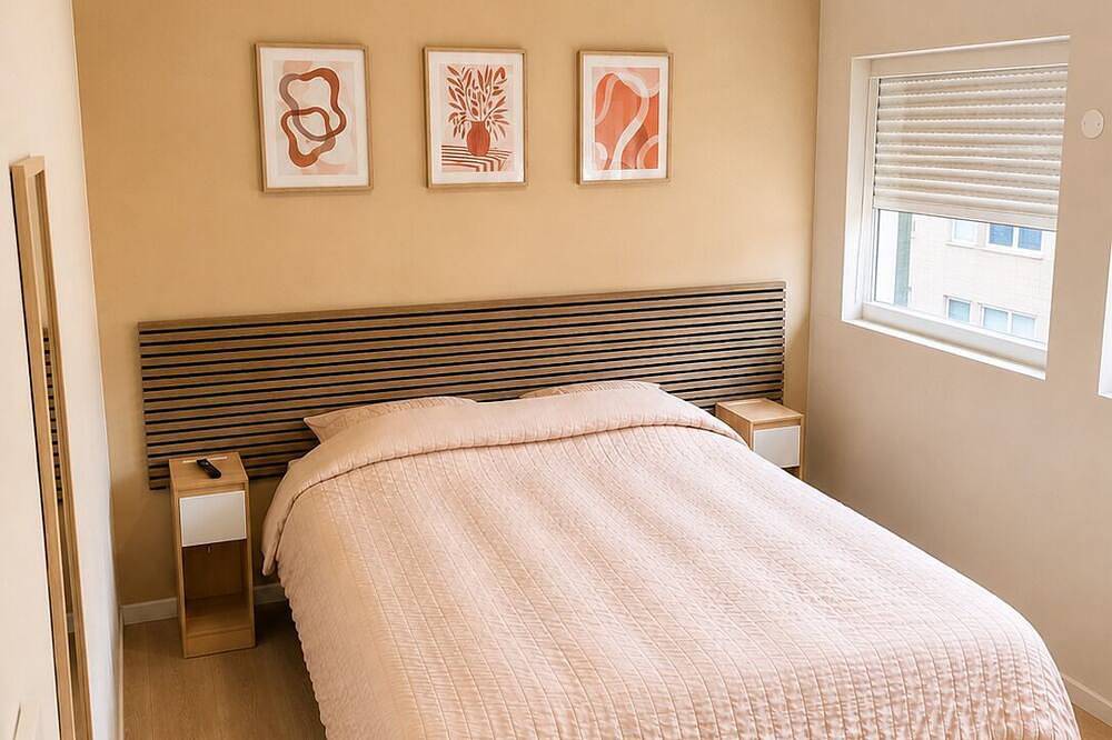 Appartement entier, Grand T3 lumineux climatisé 80 m2 à Sedan in Sedan, Ardennes