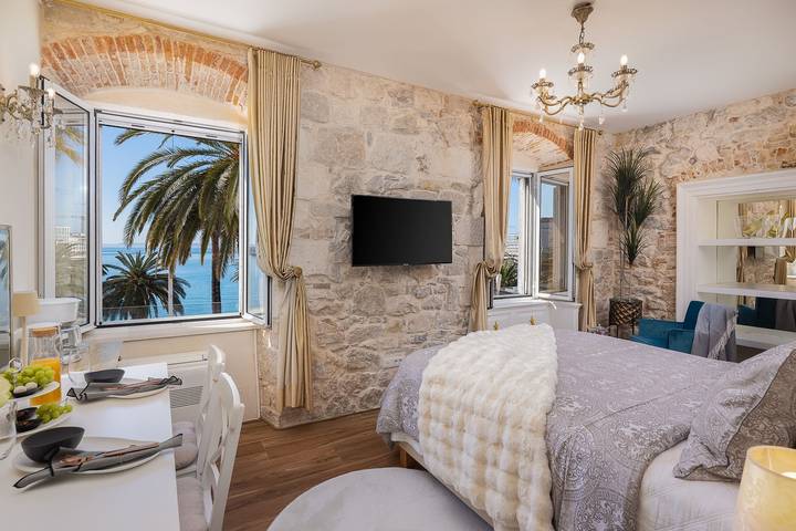 Apartment for 3 people, with ocean view in Split