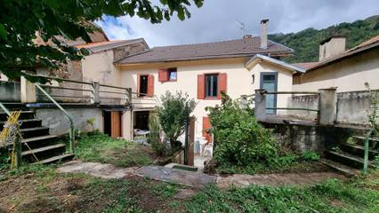 Gîte pour 16 personnes, avec terrasse et jardin, animaux acceptés à Château-Verdun (Ariège)