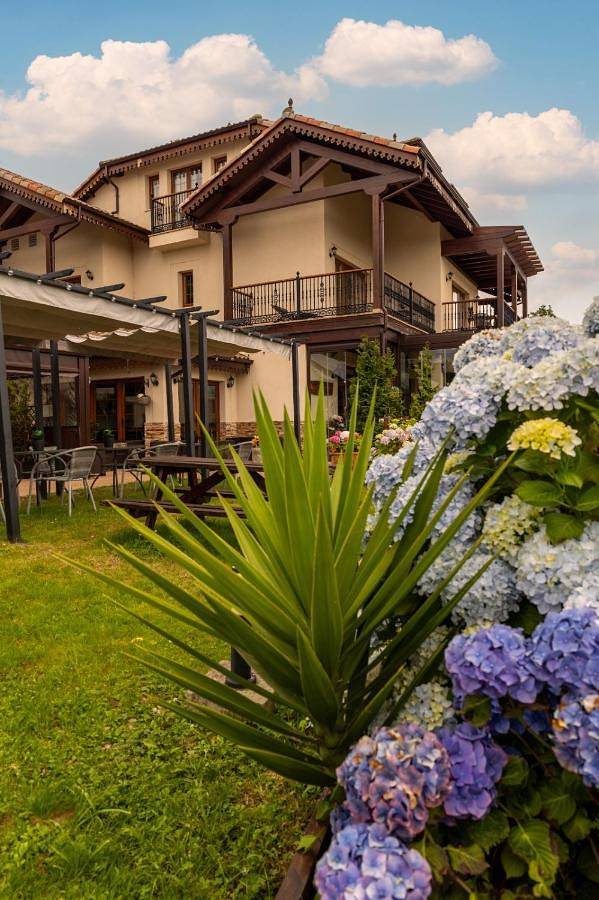 Hotel para 6 personas, con jardín y jacuzzi en Muros de Nalón - 2