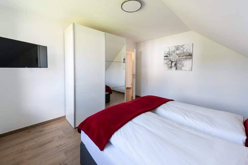 Ganze Wohnung, Komfortable, lichtdurchflutete, allergikerfreundliche Ferienwohnung, 4**** Dtv in Rudersberg, Rems-Murr-Kreis