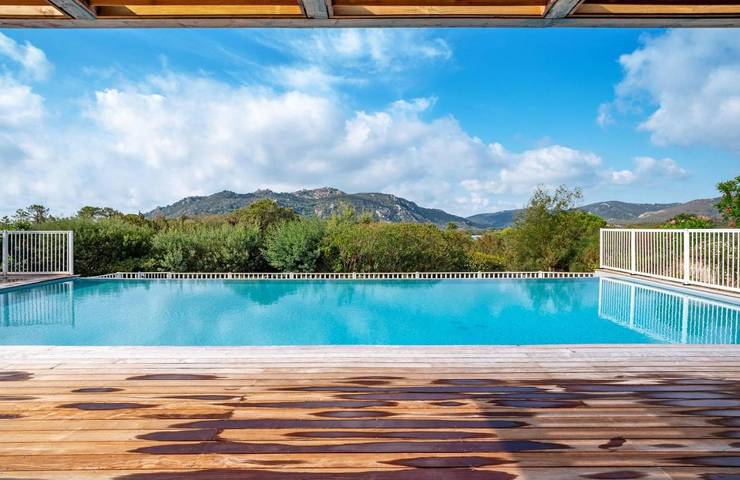 Club vacances pour 4 personnes, avec vue ainsi que piscine et jardin en Corse - 3