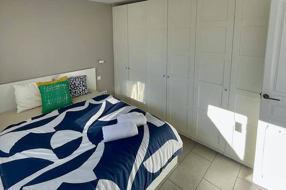 Entire apartment, Private cozy central flat in prime Bcn location in Barcelona Centre, Barcelona