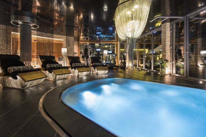 Villa für 13 Personen, mit Sauna und Balkon in der Schweiz - 4